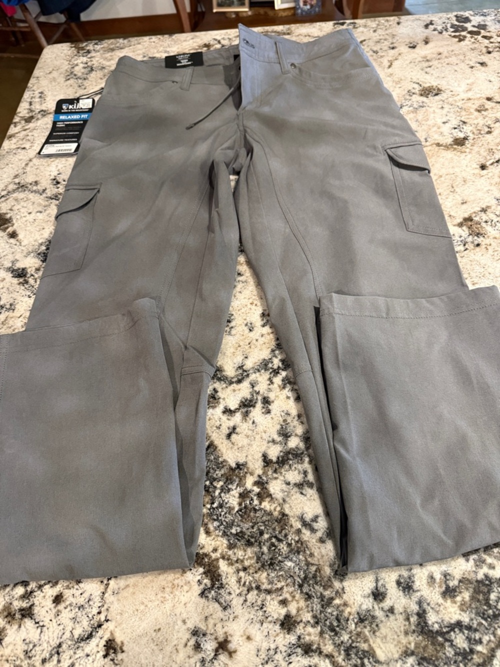 Kuhl Straight Leg Cargo Pants in Light Gray